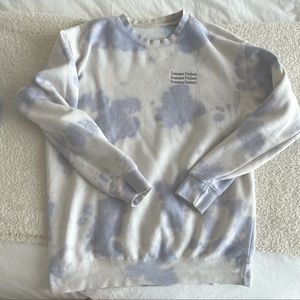 Summer Fridays | blue tie dye sweatshirt, size Small